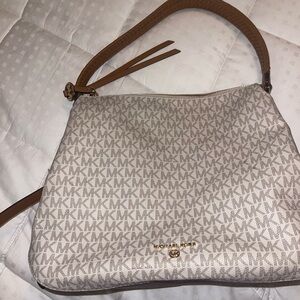 Micahel Kors GRAND LG HOBO SHLDR